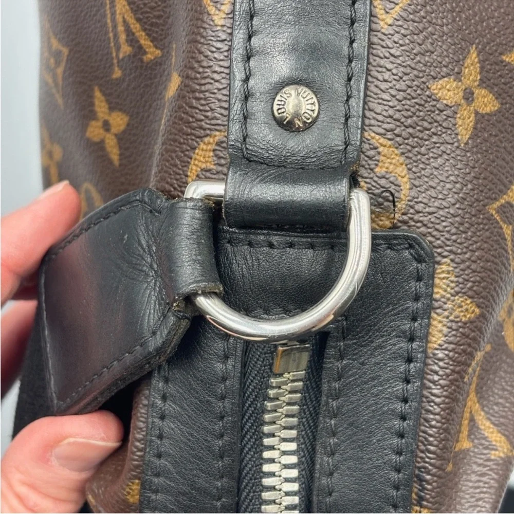LV MACASSAR MESSENGER MONOGRAM - Picture 12 of 13
